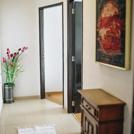 דירה Host Wise - Terrace & Ocean View Flat *