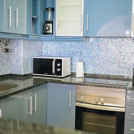 Host Wise - Terrace & Ocean View Flat Apartment